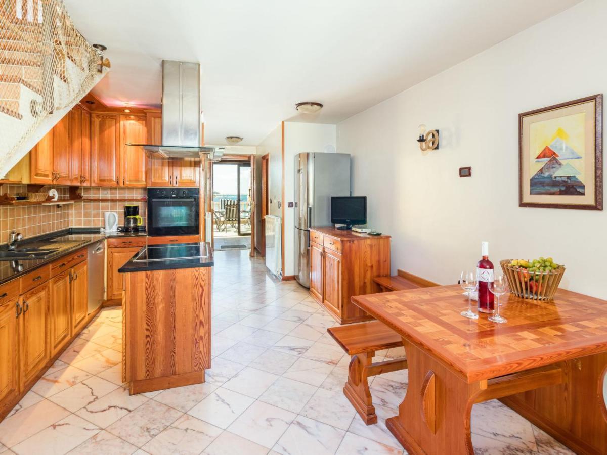 Apartment Antonella & Napoletano-2 By Interhome อูมัค ภายนอก รูปภาพ